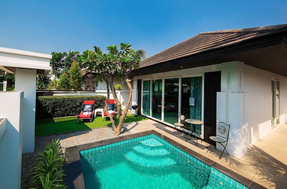 Hollywood Pool Villa Jomtien Pattaya
