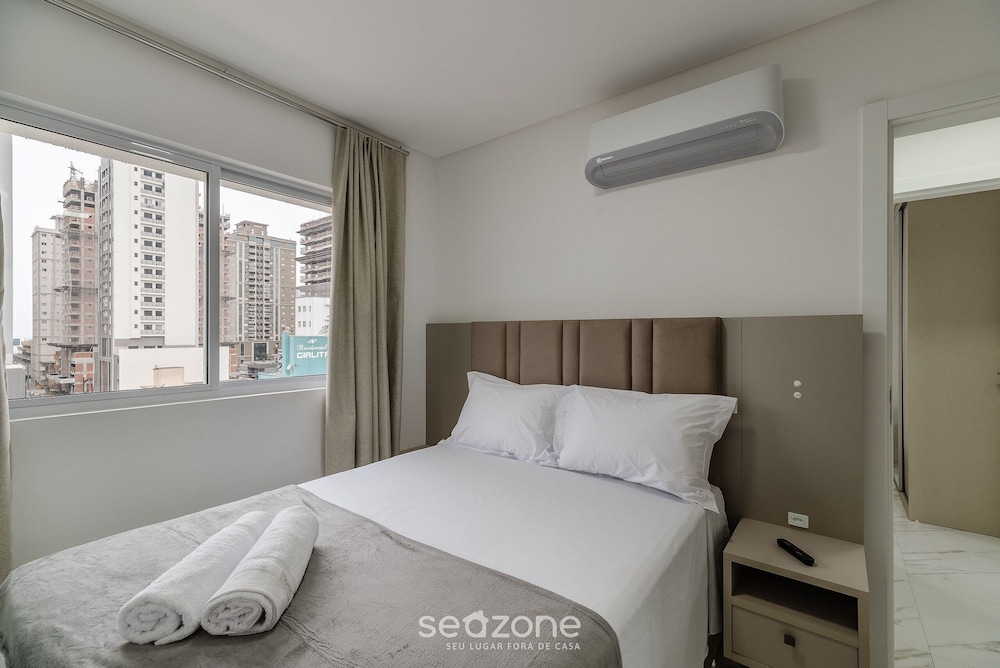 2BR apt w/ BBQ 700m From the Beach Sir0501