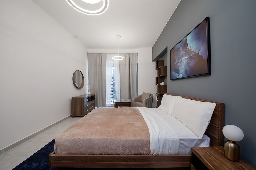 apartment executive tower