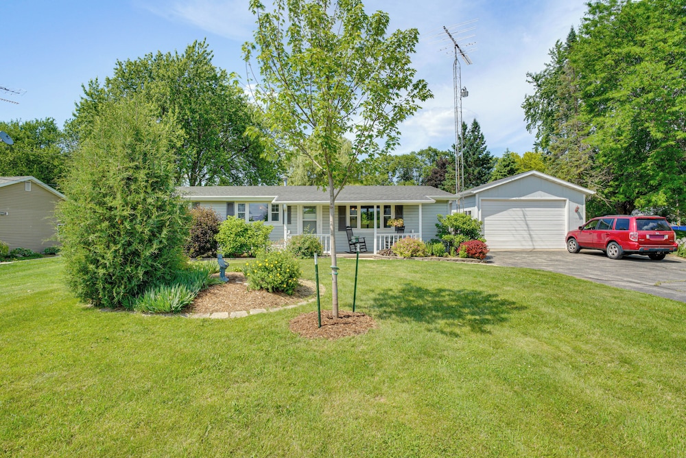 7 Mi to Eldorado Marsh: Family Home w/ Pool