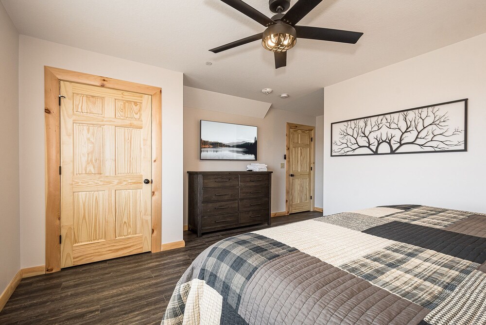 Mountain Crest Lodge - Property Image 39