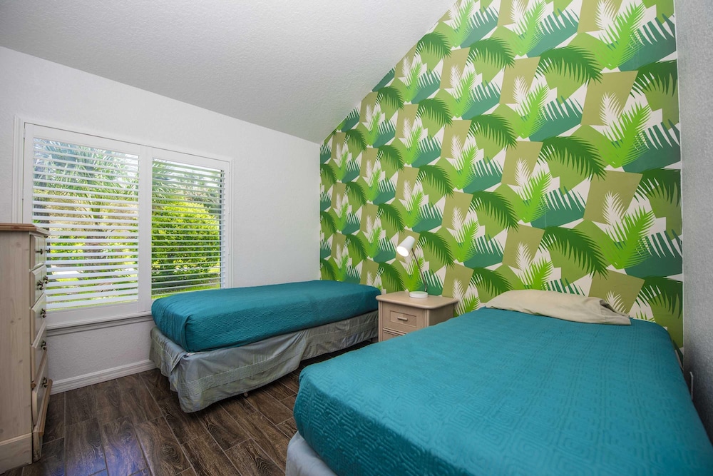 Orlando Vacations - Swiss 31 - Golf Course - Property Image 9