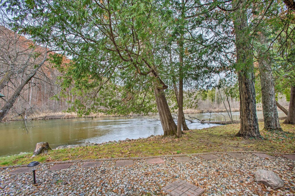 Manton Riverfront Cabin - Grill, Fire Pit Kayaks - Property Image 15