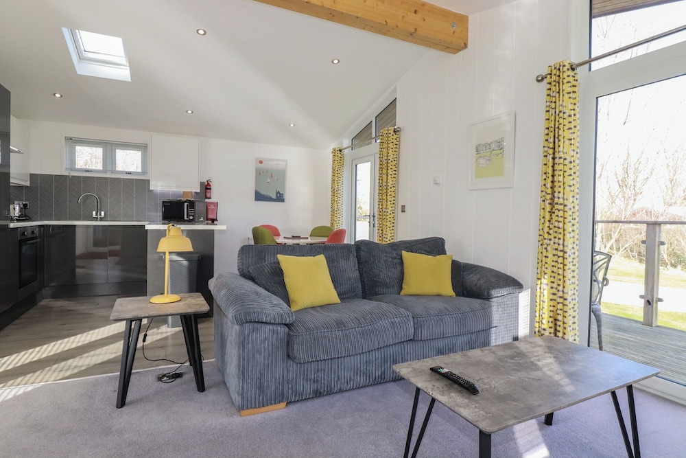 11 Meadow Retreat