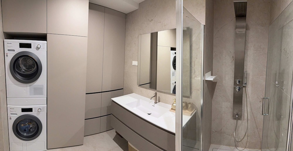 Skyline Penthouse Retreat Luxury in Ljubljana