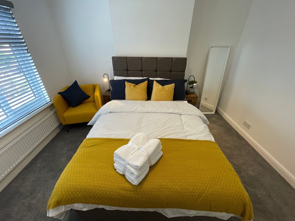 Cozy, Spacious 2Bd House In Historic Chapelfields