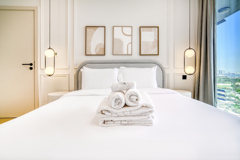Luxe and Modern Duplex in Difc