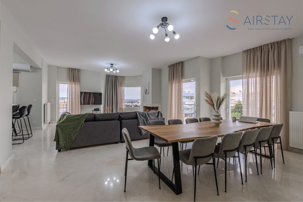 Jaax Apartment Airport by Airstay