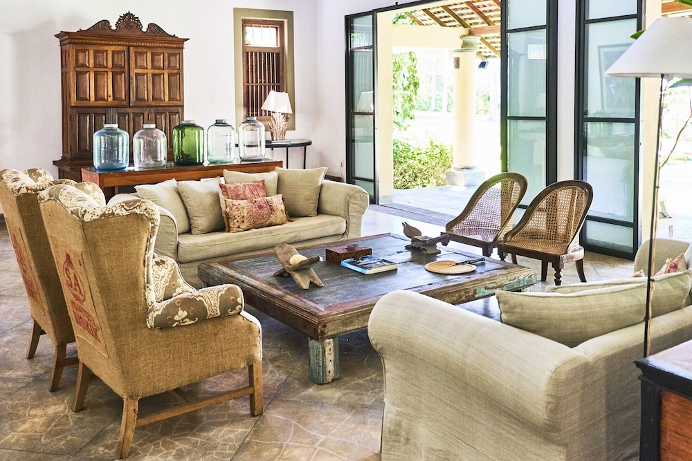 Samadara Estate, Midigama