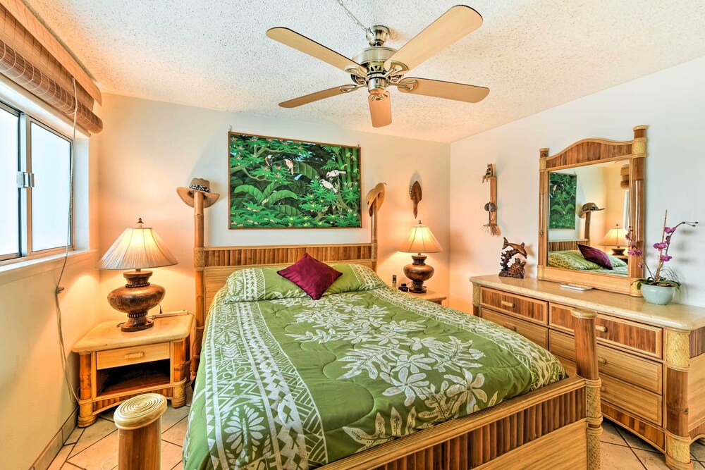 Condo w/ Private Lanai, Ocean View & On-site Pool!