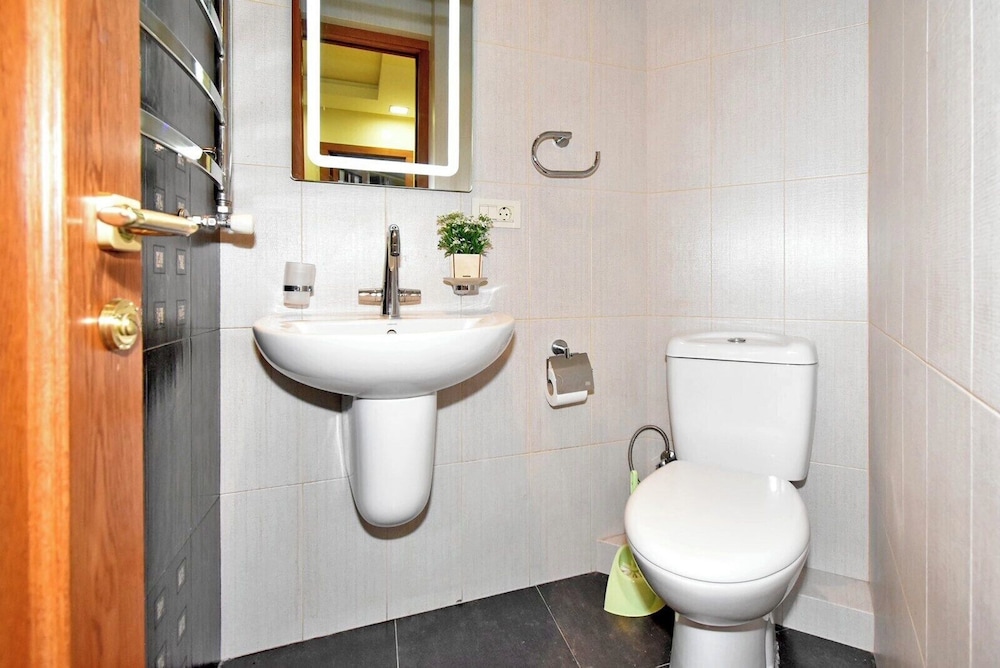 Apartment on Sundukyan street