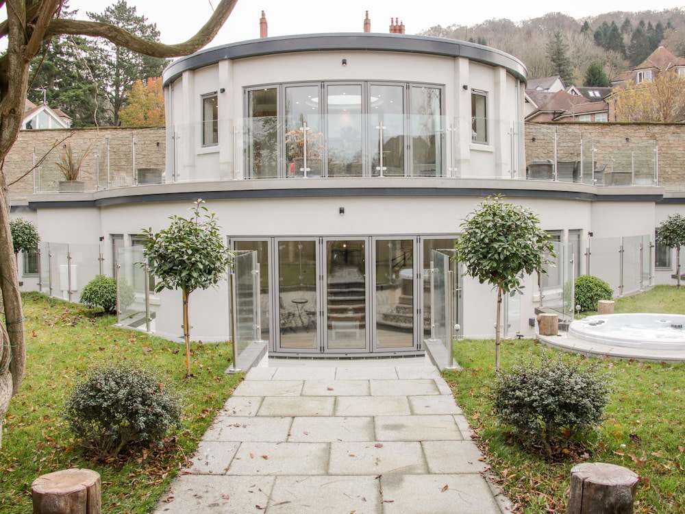 Round House