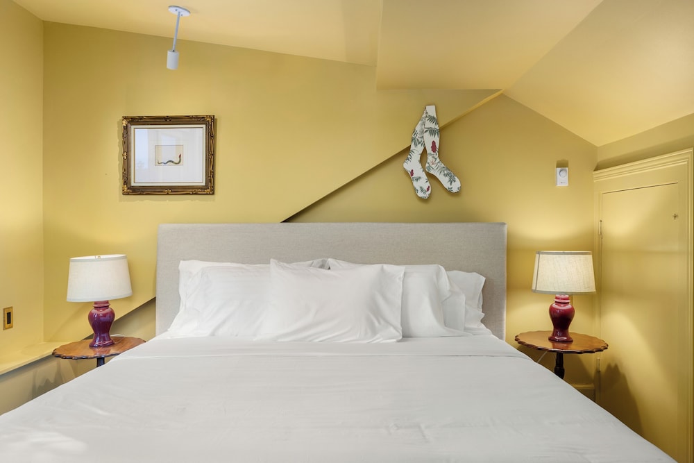 Trinity House Inn