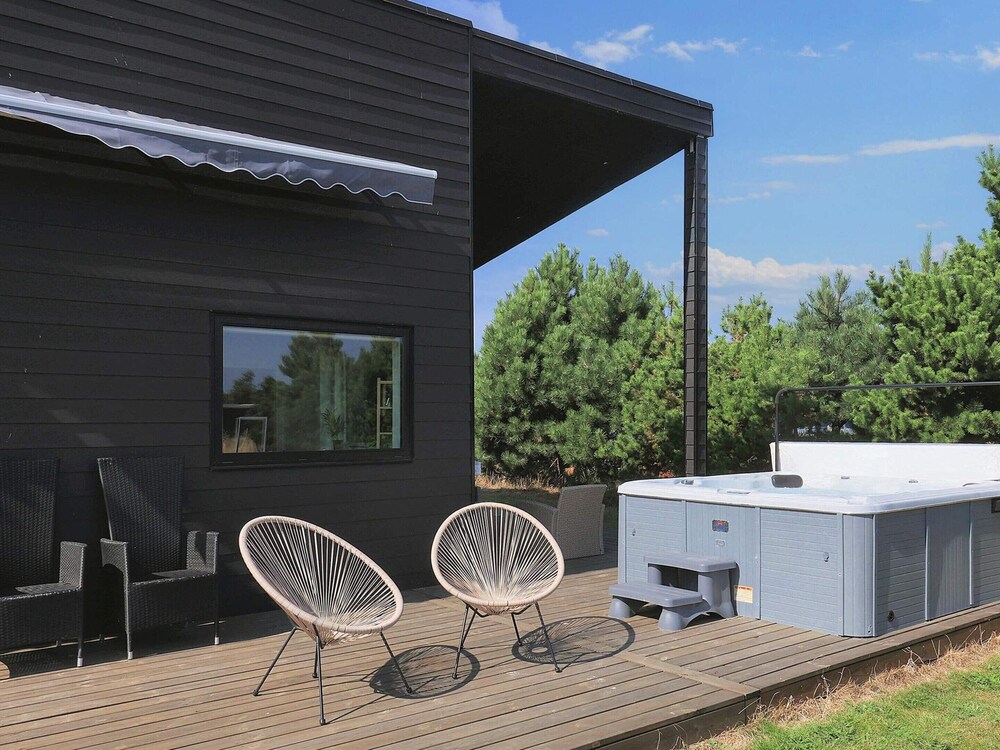 10 Person Holiday Home in Vaeggerlose view 4