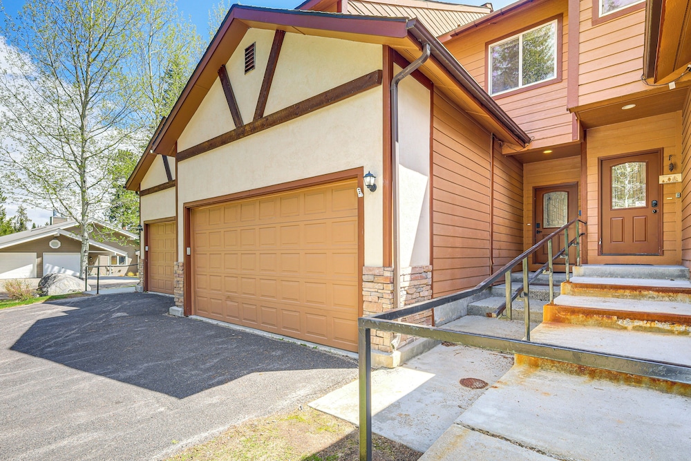 1 Mi to Ponderosa State Park: Condo w/ Pool Access