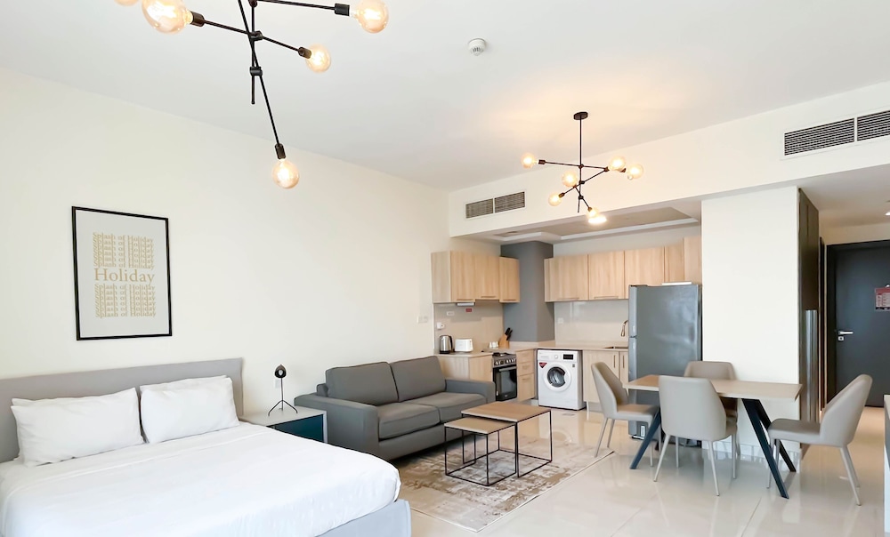 Gorgeous Studio With Balcony Business Bay
