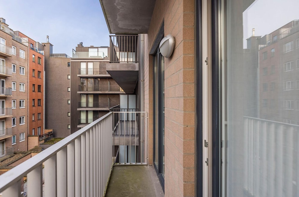 South-facing Apartment for 4 Guests
