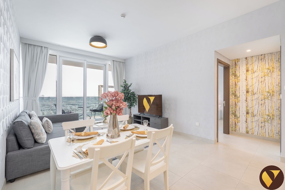 Vogue 2BHK Dubai Frame View Park Metro