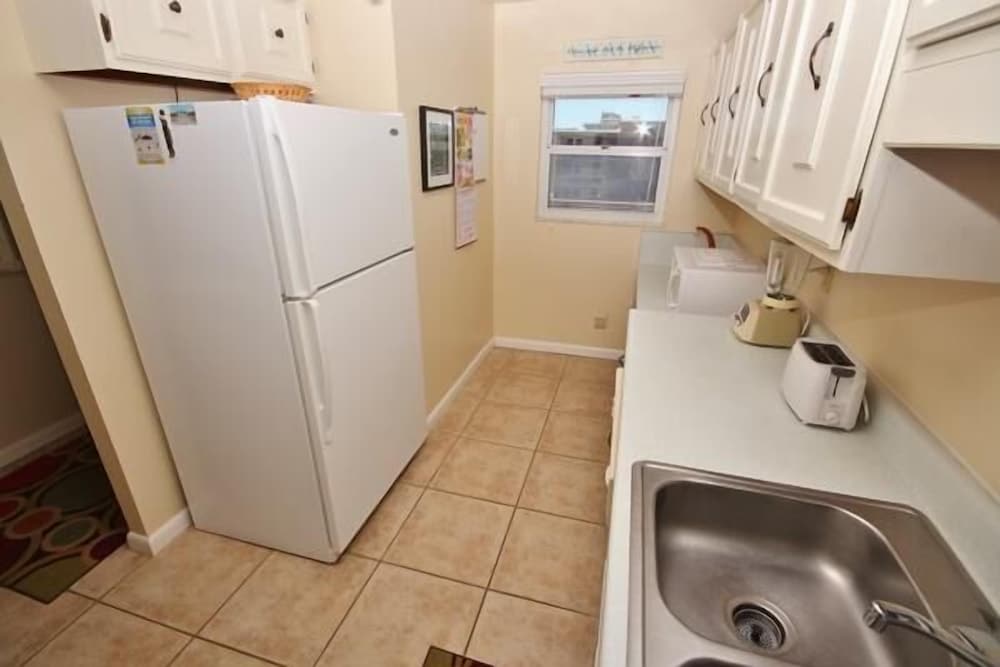 Sea Coast Gardens III 2 Bedroom Condo by Great Ocean Condos