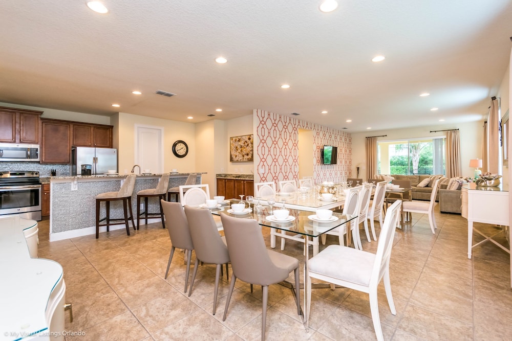 Luxury Villa 10 Bedrooms, Private Pool - Image 5