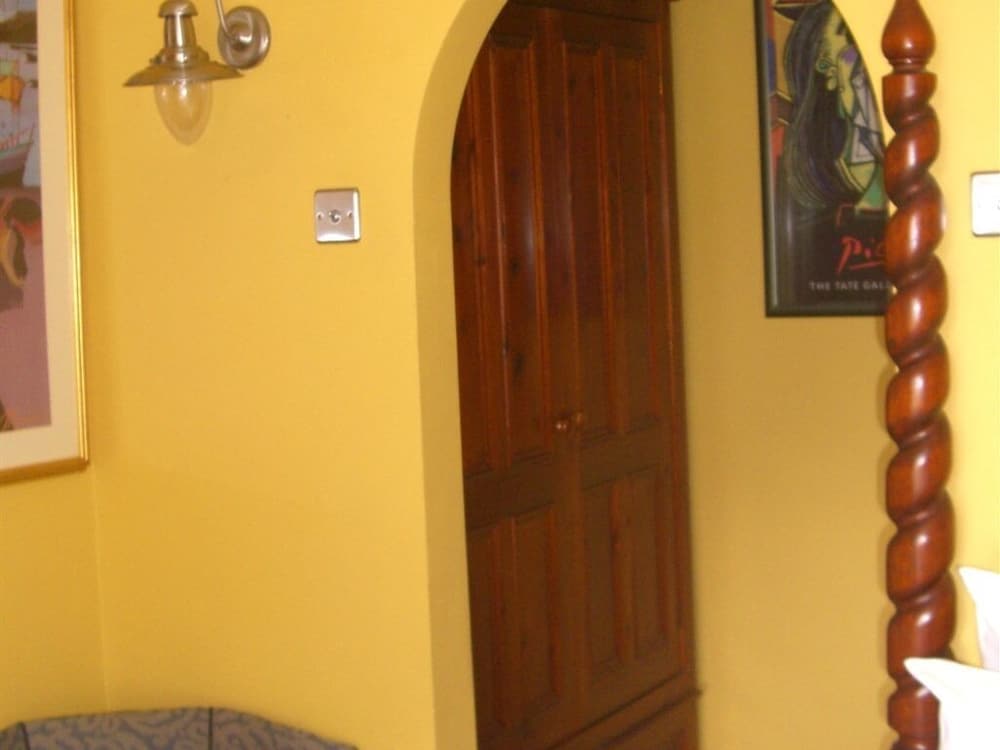 Altrincham Vacations - Ash Farm Country Guest House - Property Image 58