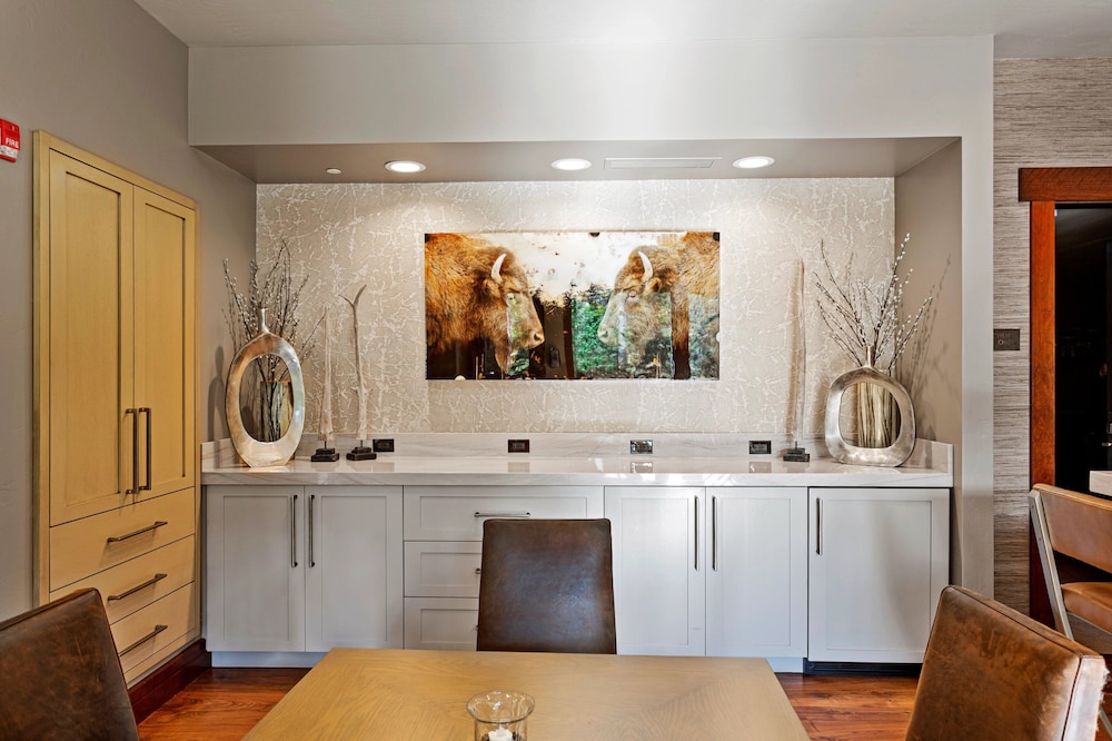 208 - Three Bedroom Flagstaff 3 Condo