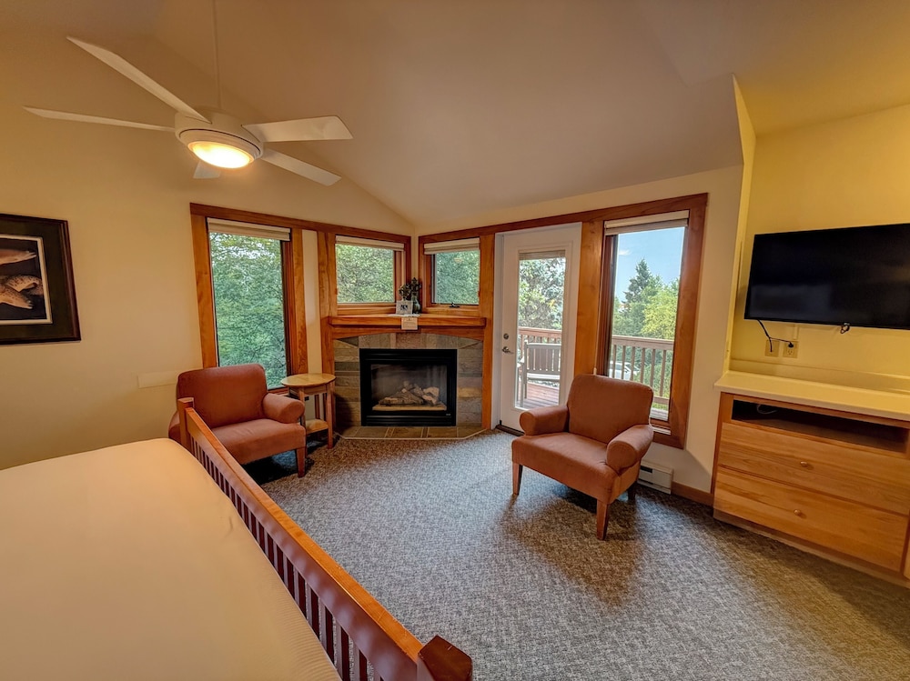 Poplar River Condos
