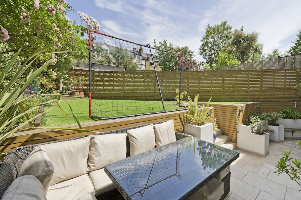 outdoor bbq area