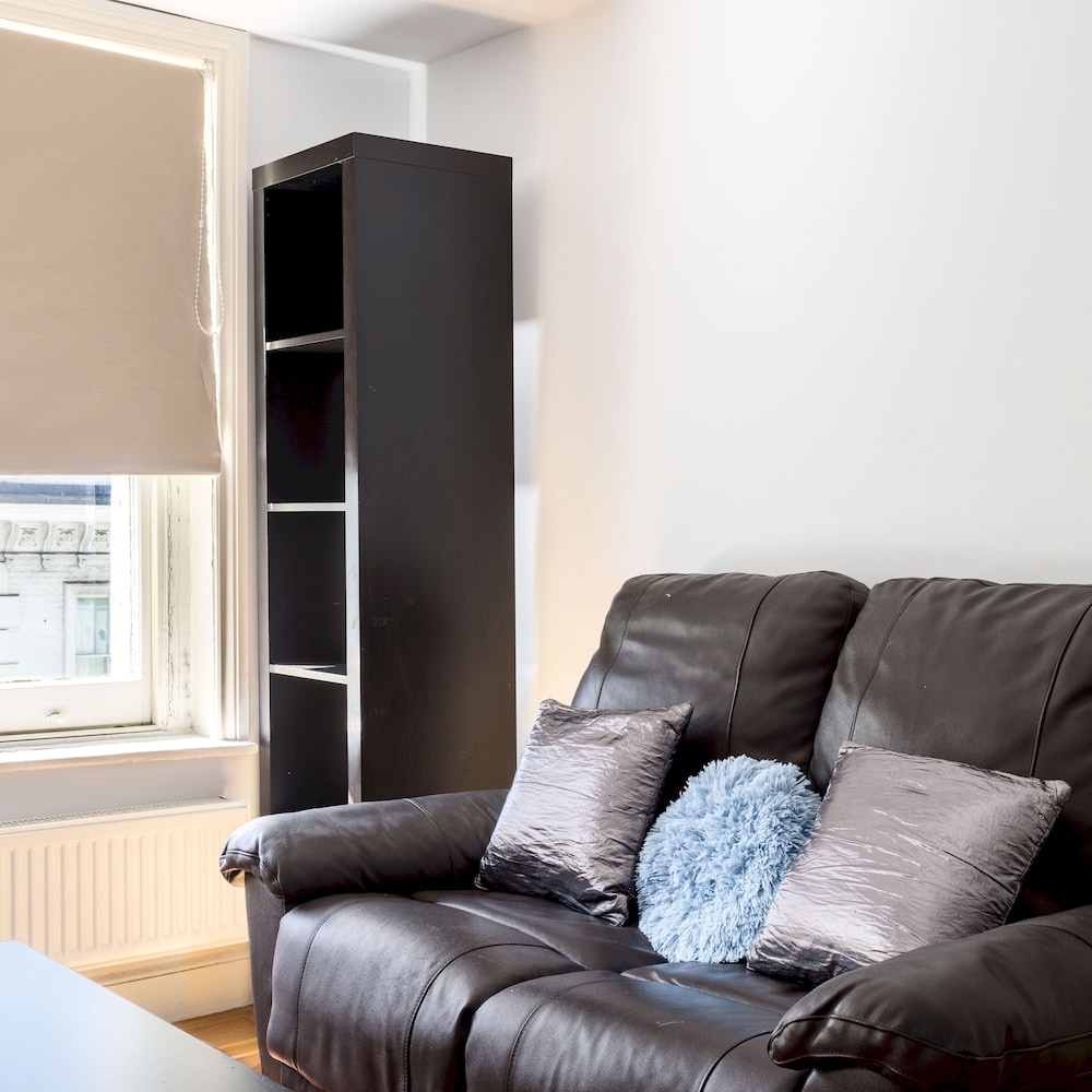 Cosy Studio in Earls Court Flat 17