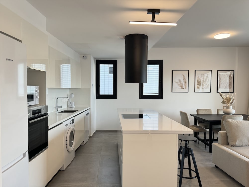 Phaedrus Living White Hills Suites City View