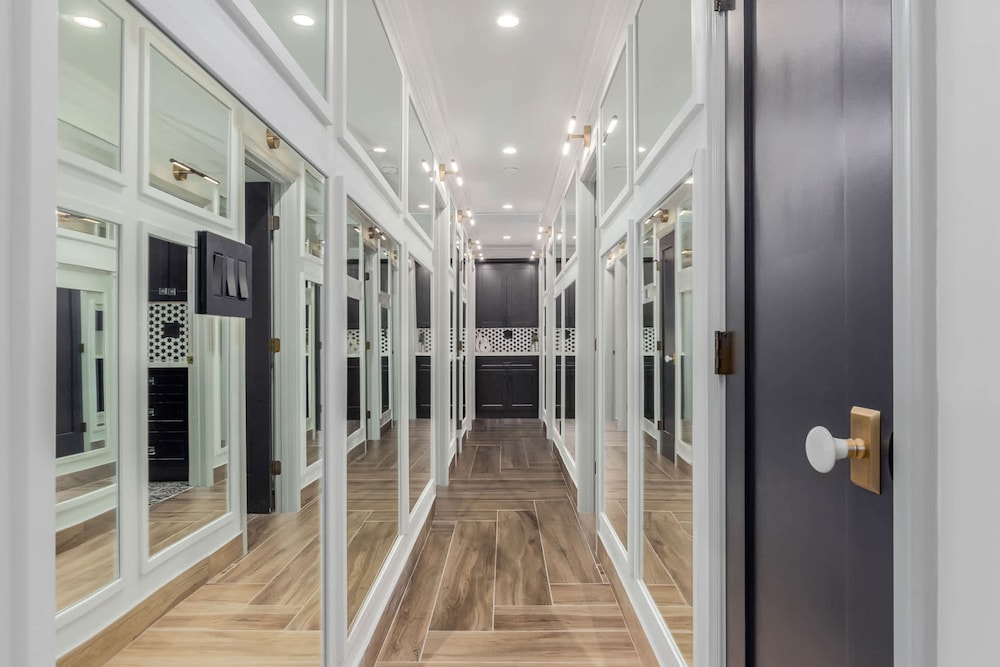 NEW The Kensington Custom Pool Al-fresco Living