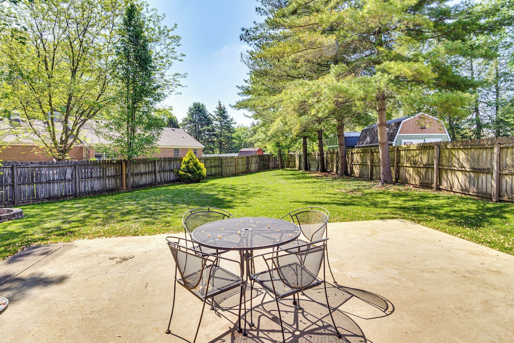 Walk to Reservoir: Cicero Home w/ Furnished Deck!
