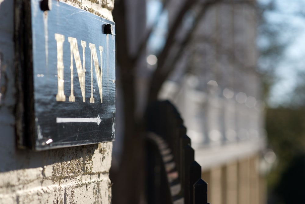 200 South Street Inn