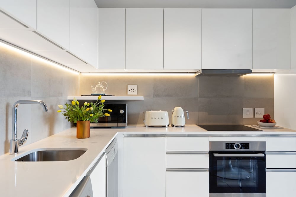 Apartment 307 at 117 on Strand