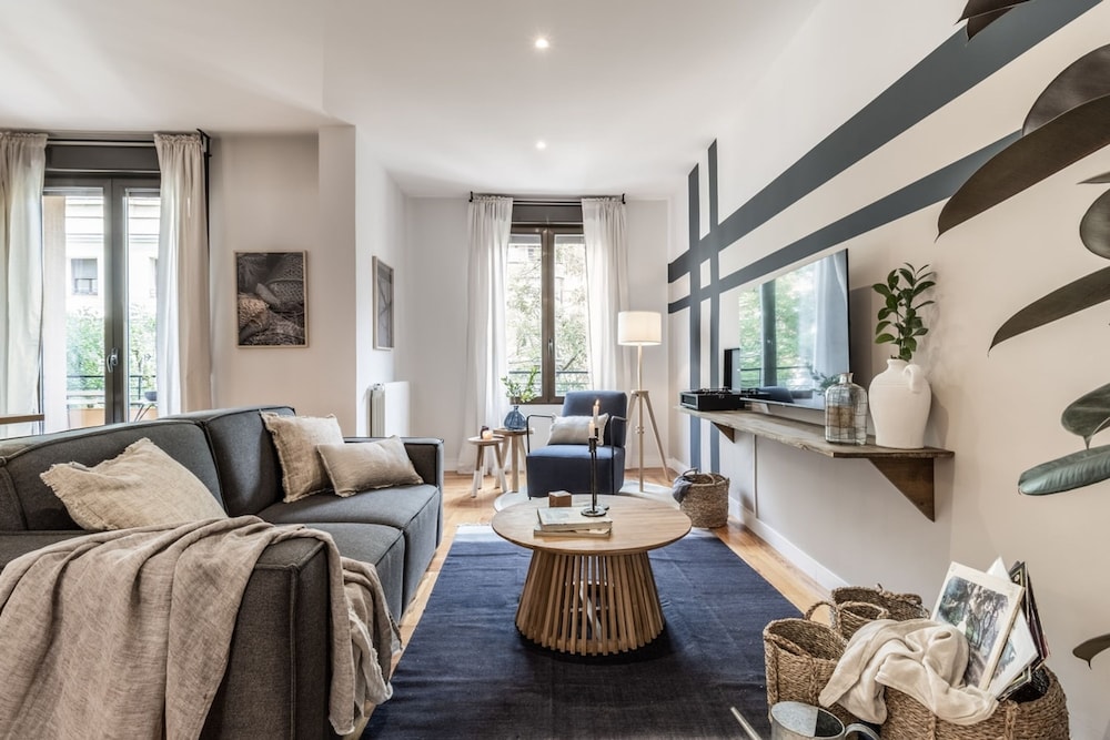 Sebastiano - 3 Bedrooms and Balcony in Almagro