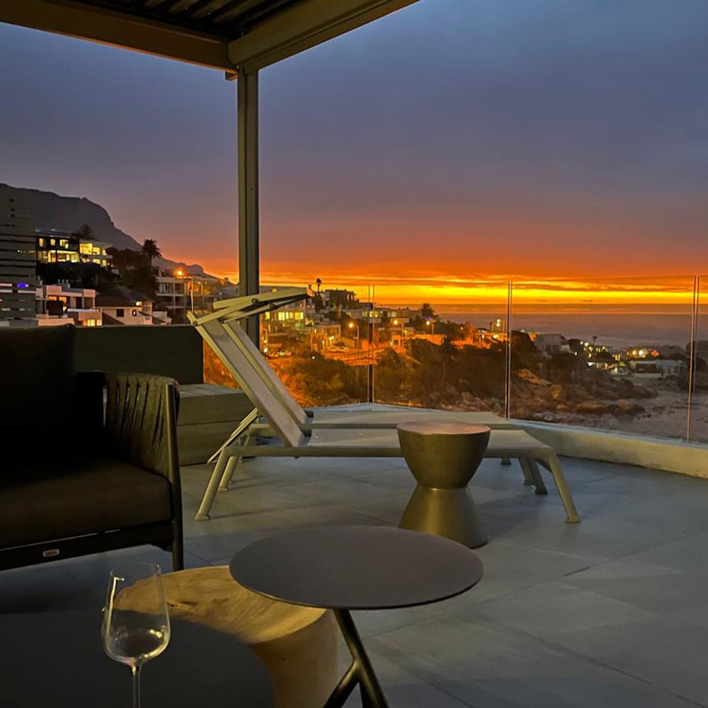 Barley Beach Luxury Penthouse - Camps Bay view 5