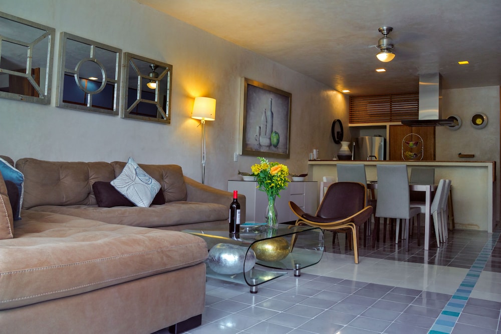 Stunning Design 2BR Condo in exclusive location by Happy Address view 5
