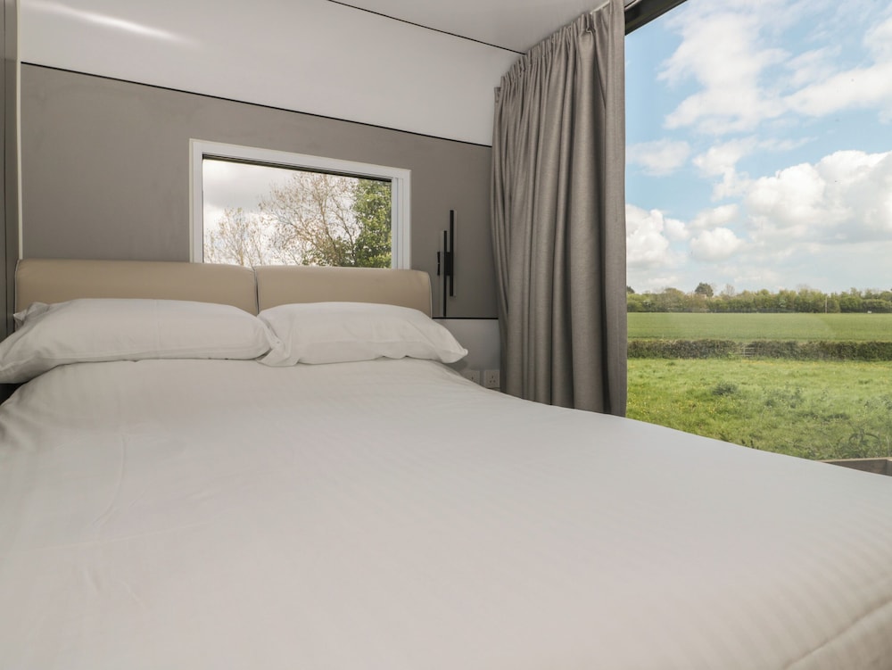 Buckland House Pod