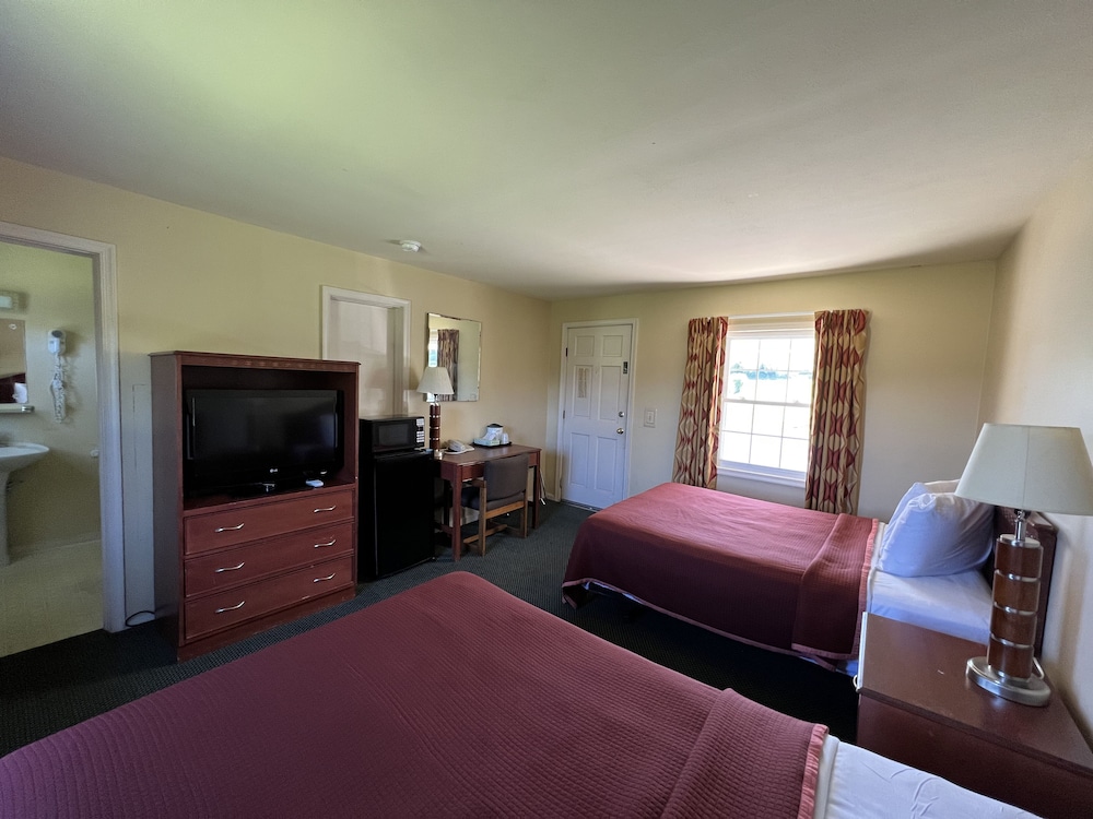 Relax Inn By OYO Natural Bridge I-81