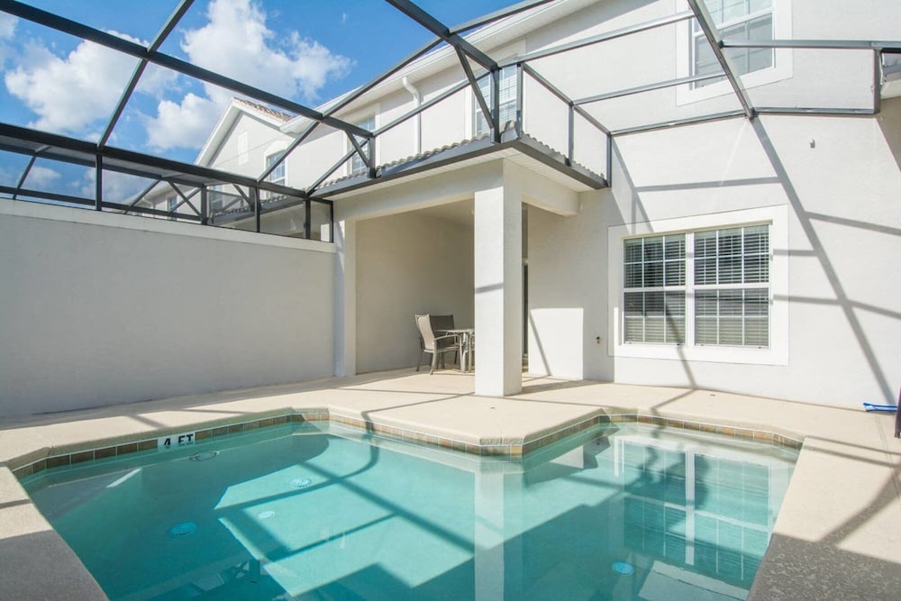Pleasant Home Near Disney With Private Pool