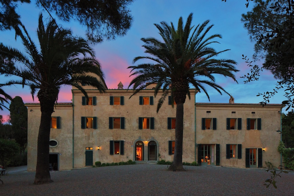 Orbetello Vacations - Villa Maremma Mare Magical Historic Villa With Pool on Tuscany Coast - Property Image 10
