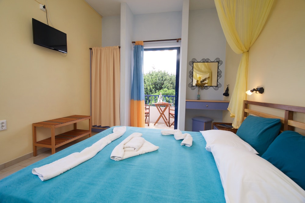 Kalypso Studios & Apartments