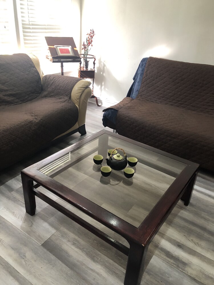 Lovely 2 Bedroom Home with Pool