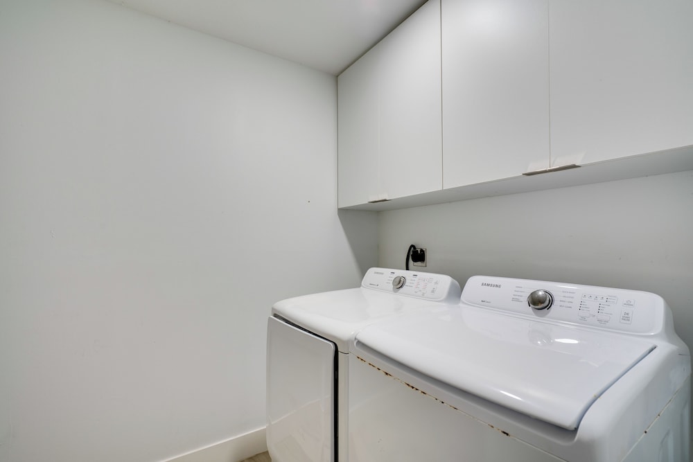 7 Mi Fort Myers Beach: Luxe 'mai Tai Villa'