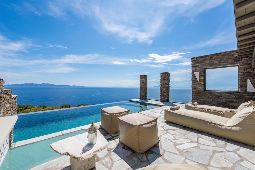 Vathi Bleu Private Villas