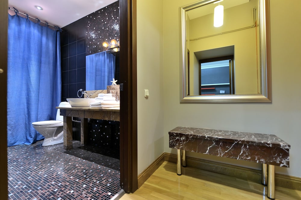 BELLE apartment on Italianskaya