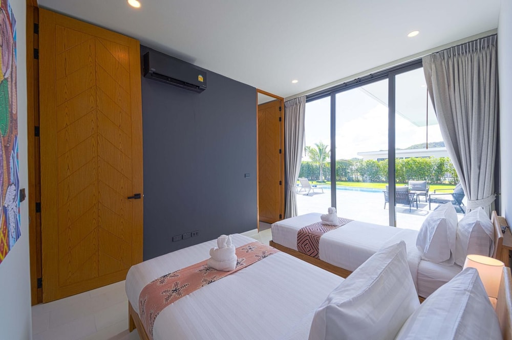Luxury 5 Bedroom Pool Villa KH-C1