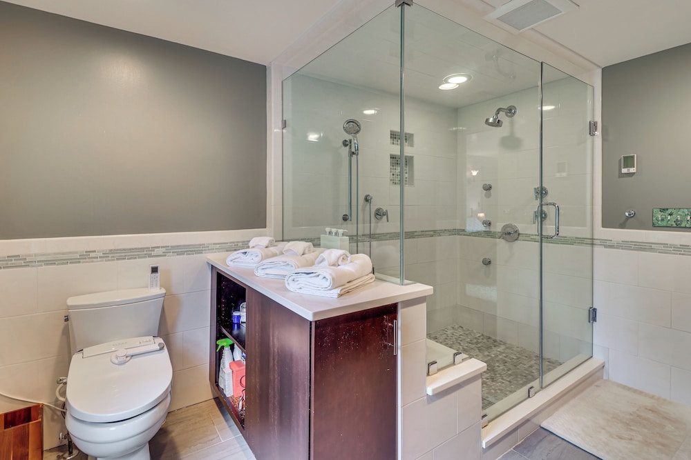 Easy Train Access to Nyc! Elegant Family Retreat