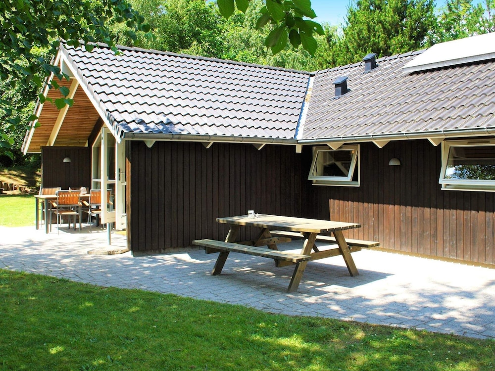6 Person Holiday Home in Ansager