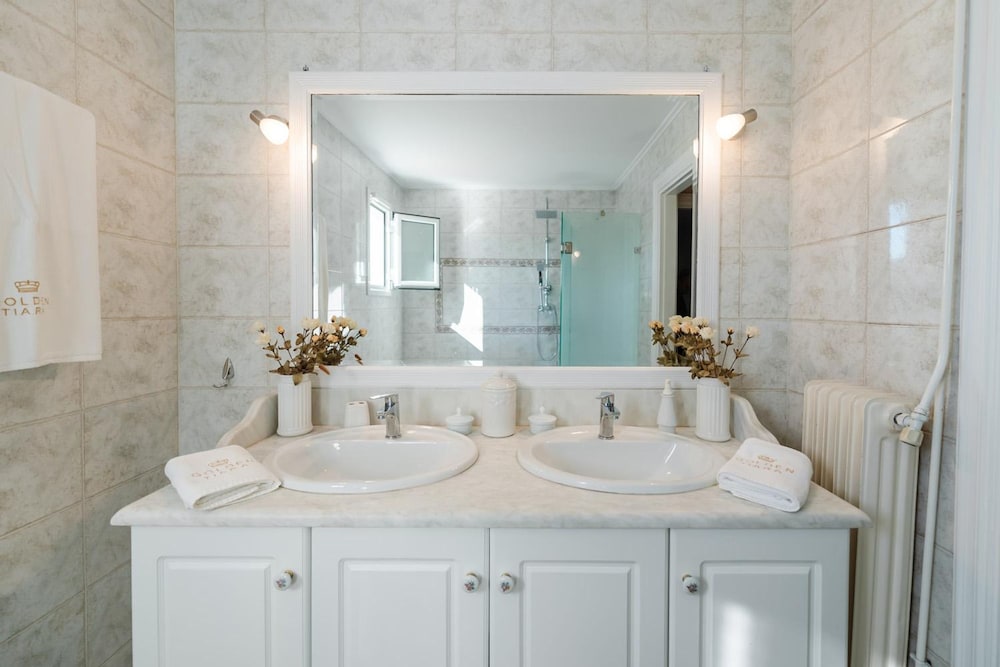 Villa Golden Tiara Large Private Pool A C Wifi